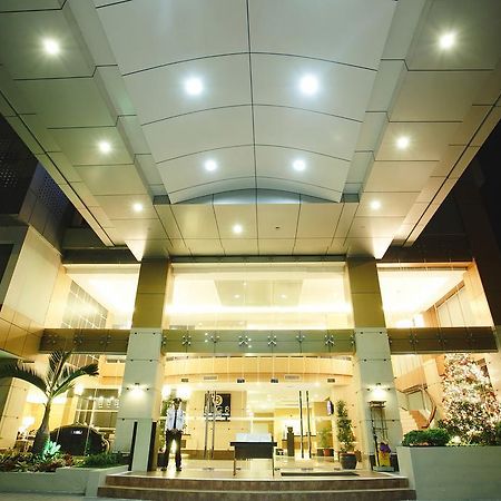 Big 8 Corporate Hotel Tagum Exterior photo