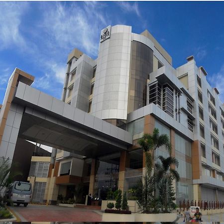 Big 8 Corporate Hotel Tagum Exterior photo
