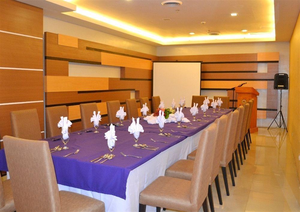 Big 8 Corporate Hotel Tagum Exterior photo