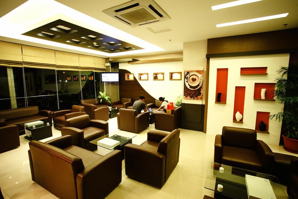 Big 8 Corporate Hotel Tagum Exterior photo