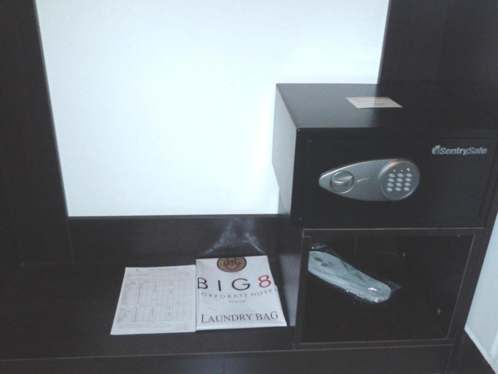 Big 8 Corporate Hotel Tagum Room photo