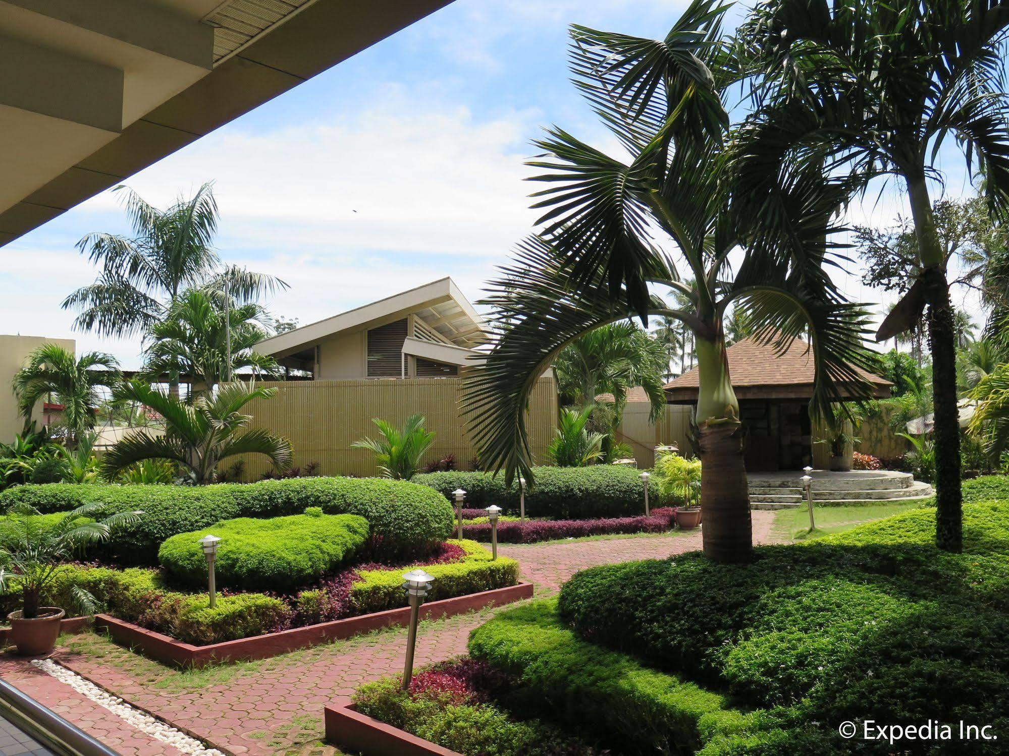 Big 8 Corporate Hotel Tagum Exterior photo
