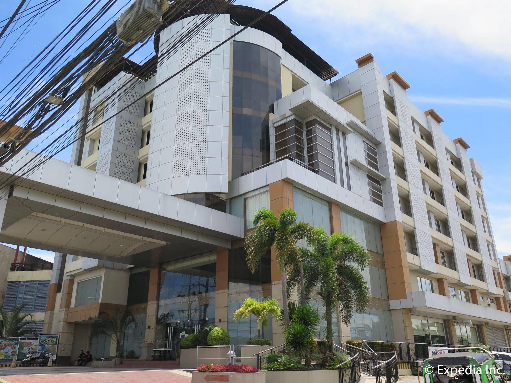 Big 8 Corporate Hotel Tagum Exterior photo