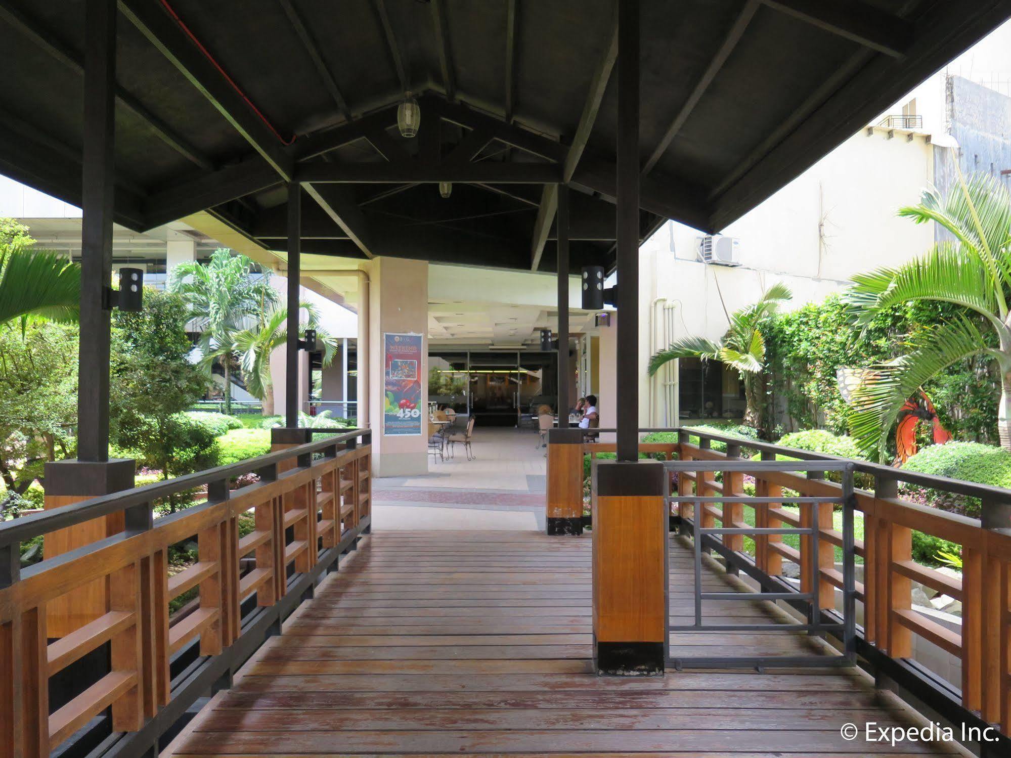 Big 8 Corporate Hotel Tagum Exterior photo