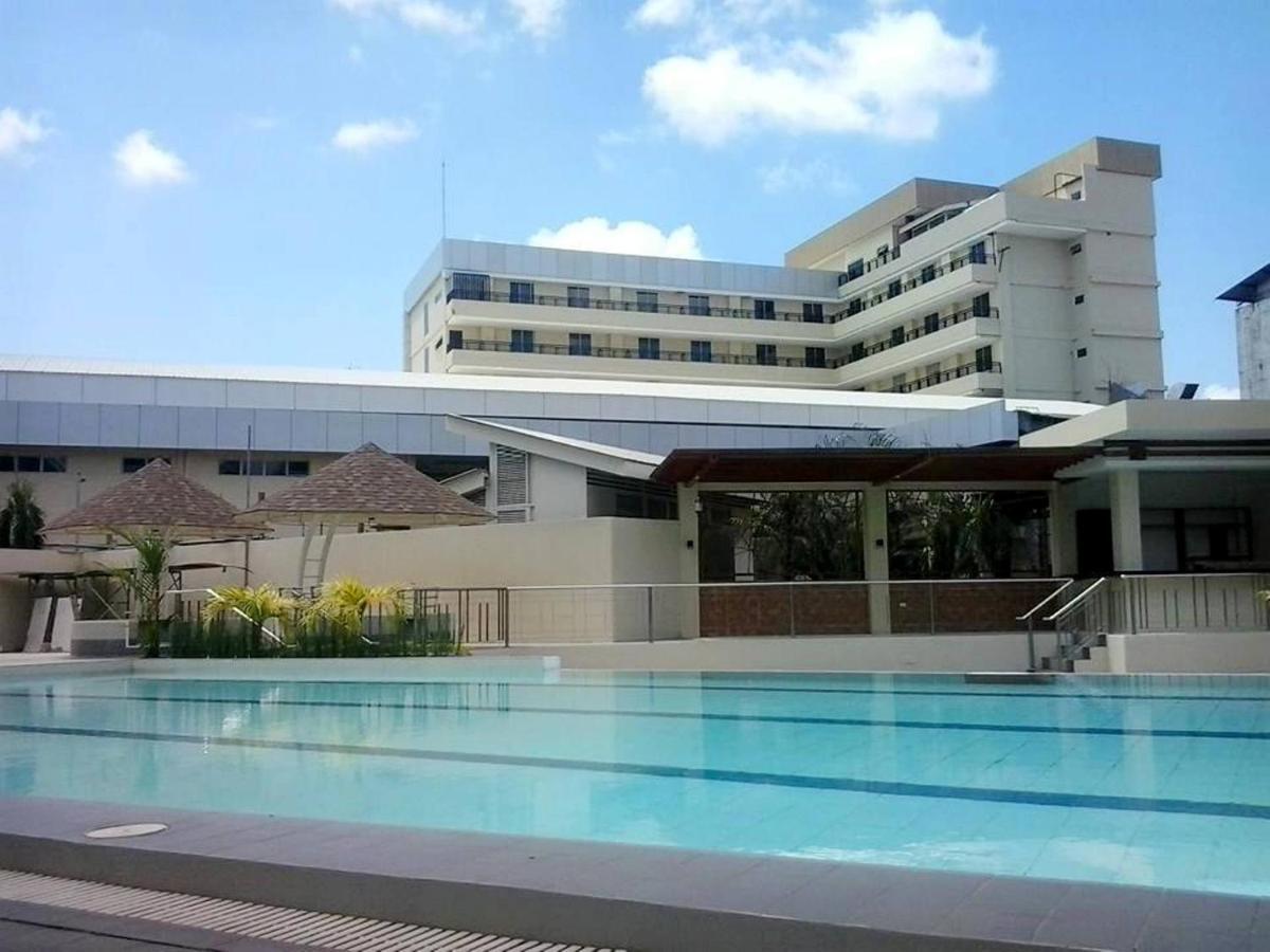 Big 8 Corporate Hotel Tagum Exterior photo
